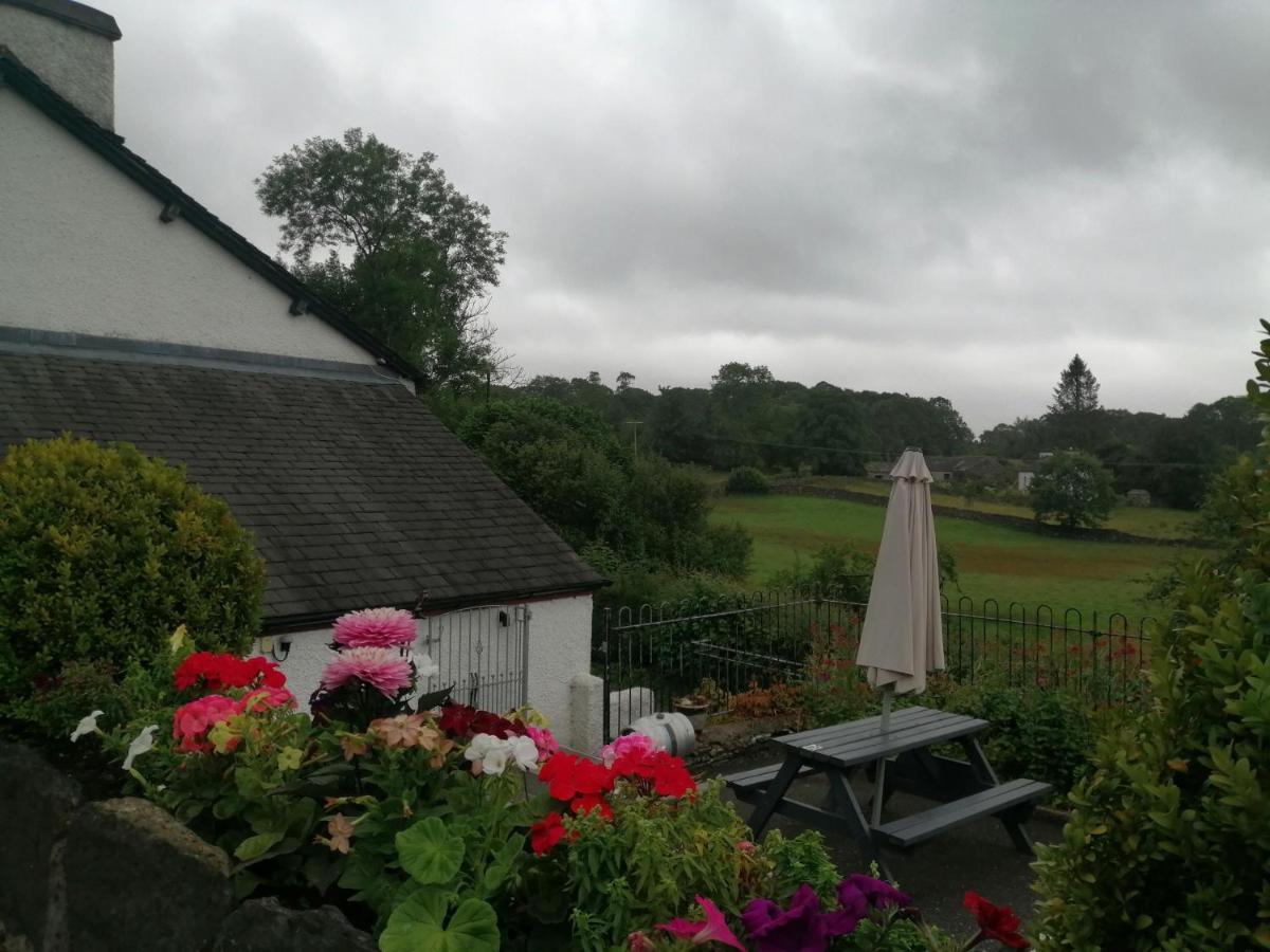 The Brown Horse Inn Winster  Екстер'єр фото