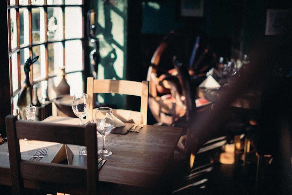 The Brown Horse Inn Winster  Екстер'єр фото