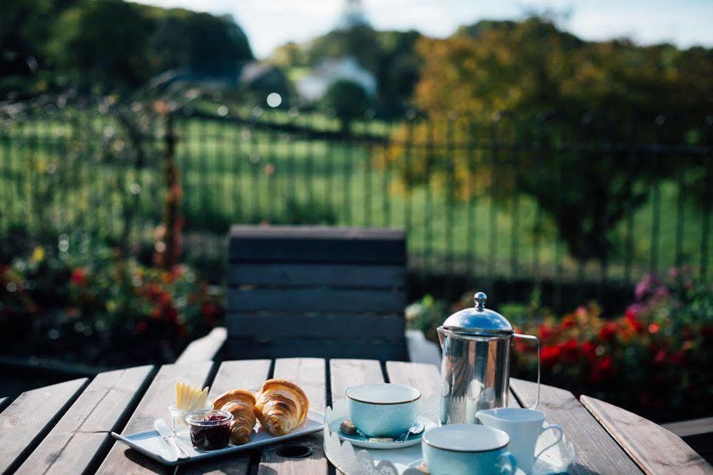 The Brown Horse Inn Winster  Екстер'єр фото
